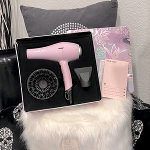 Eva NYC's Healthy Heat Pro-Lite Dryer